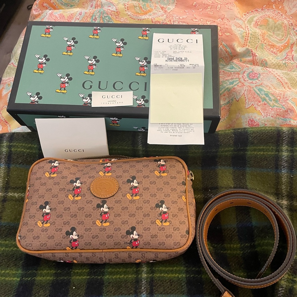 Gucci Tan Leather Strap